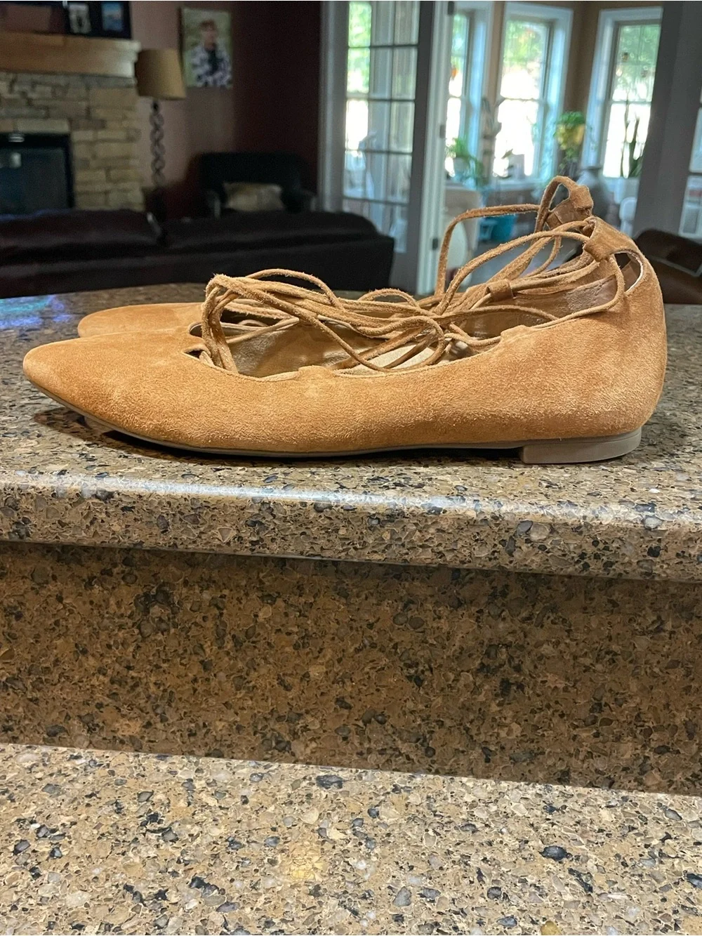 Gorgeous Camel Suede Vionic Lucinda Tan Lace-Up Pointed Toe Ballet Flat Sz 8.5